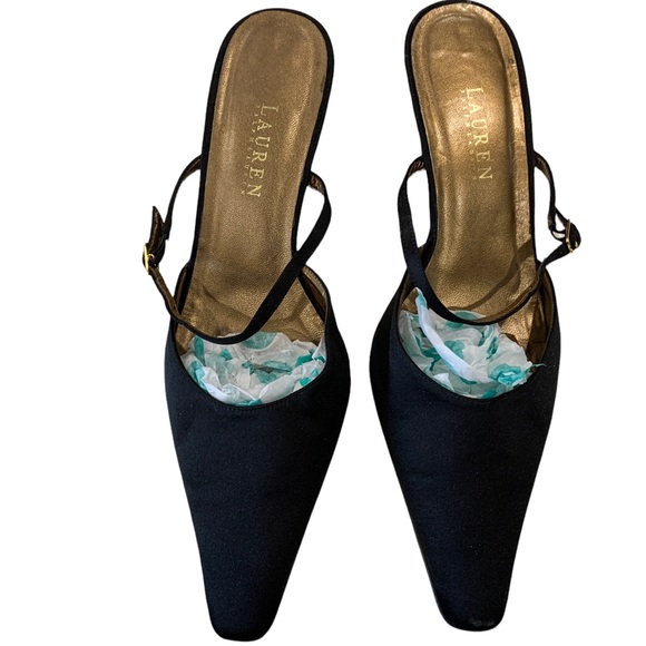 Lauren by Ralph Lauren open back closed pointed toe heels. Size 9B
